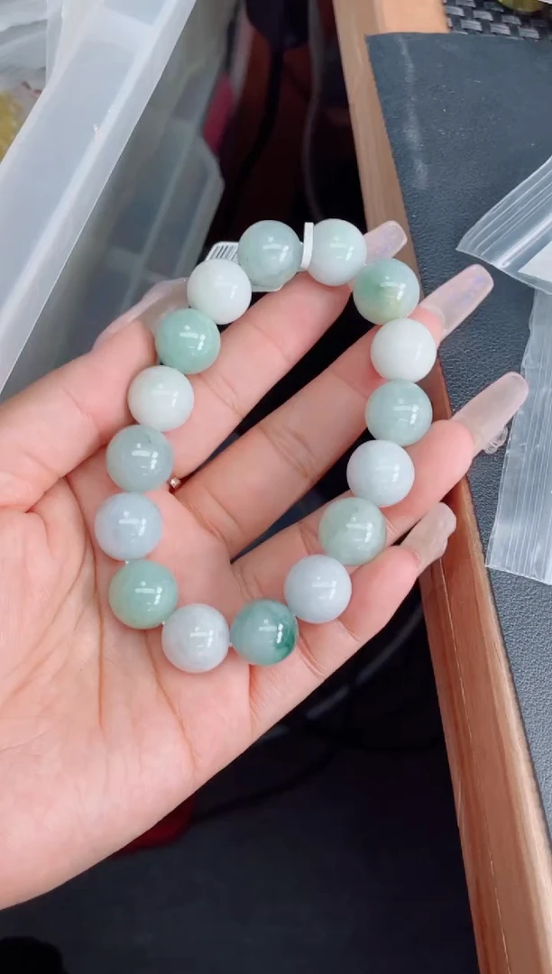 未镶嵌戒指翡翠珠串