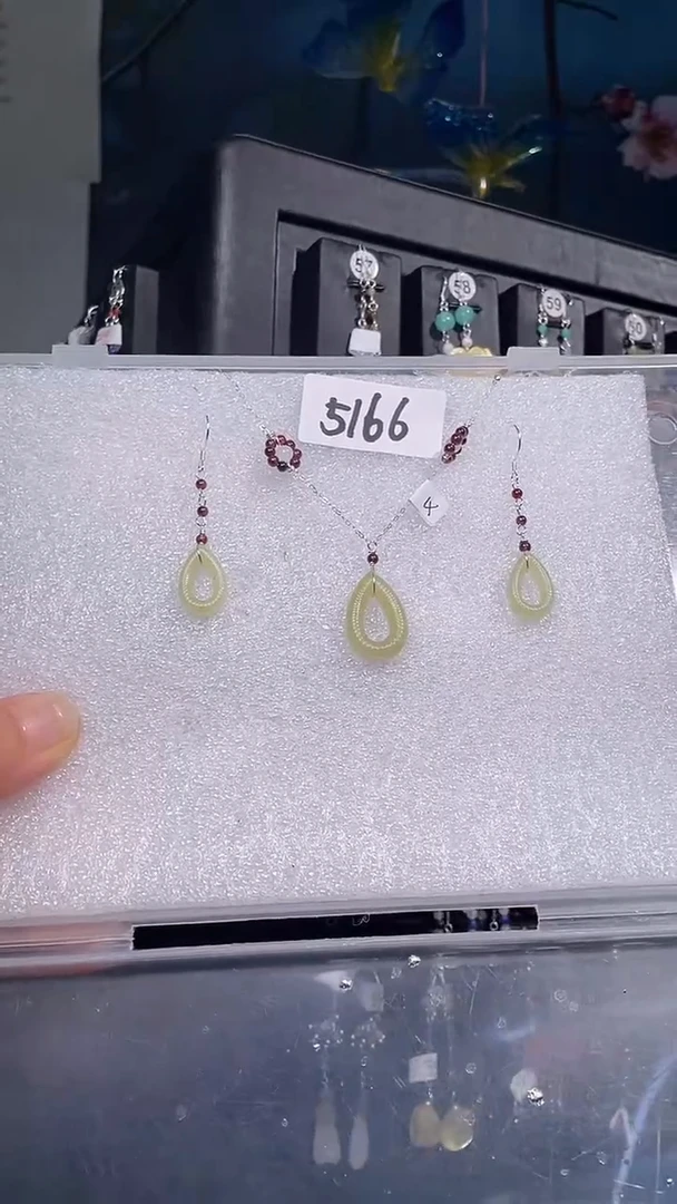 银S925镶嵌耳饰紫晶喜欢拍
