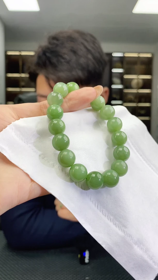 未镶嵌手串和田玉卡12圆珠