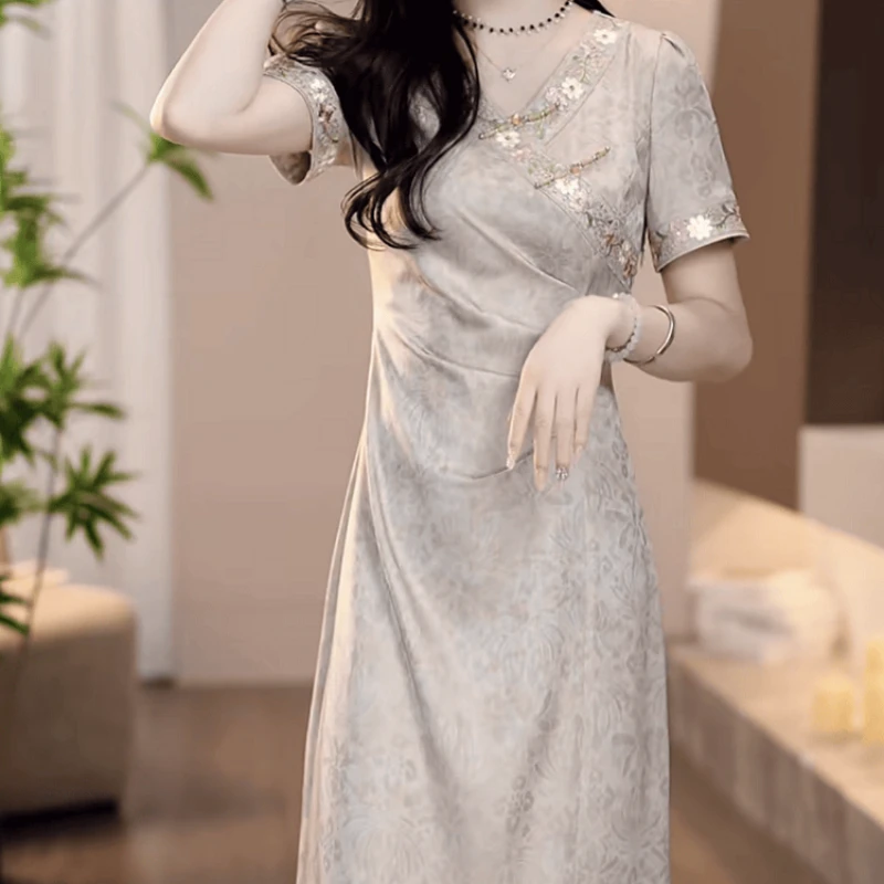 2025夏季新款时尚气质优雅双色晕染缎面提花收腰显瘦新中式连衣裙