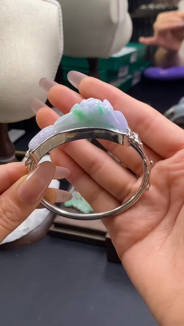 颈饰银S925镶嵌翡翠55圈7571