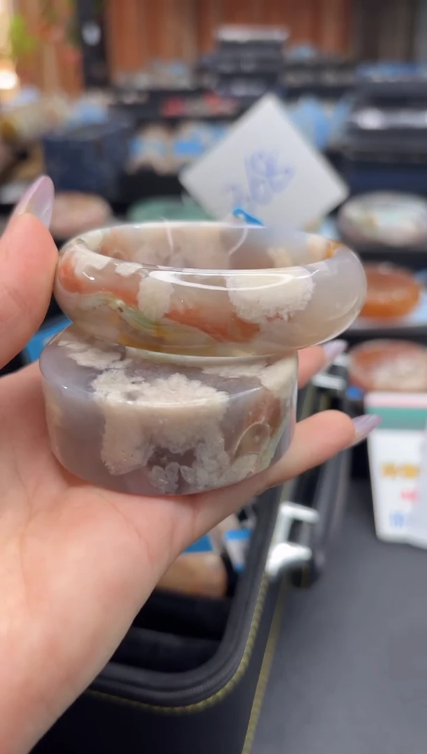 未镶嵌手镯石英质玉C1(57圈赠送镯心)