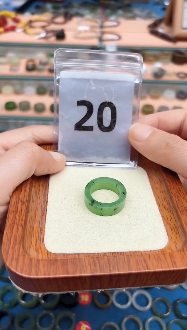 和田玉戒指未镶嵌18号