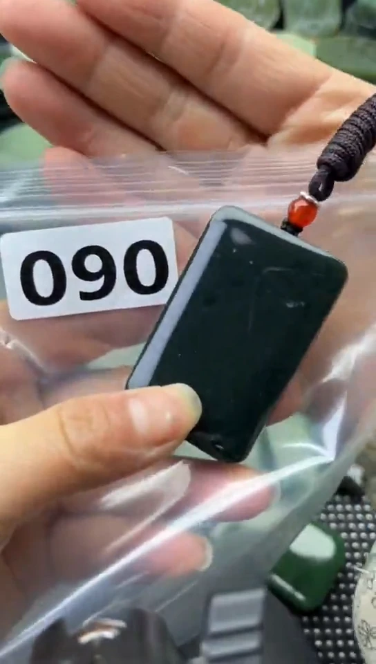未镶嵌和田玉珠宝半成品牌子