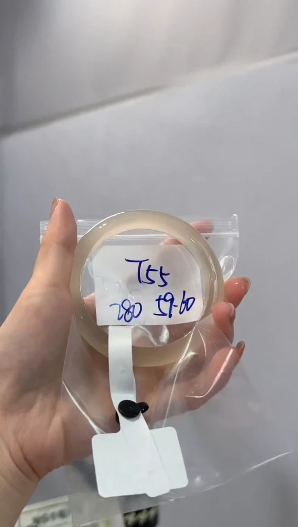 玛瑙/玉髓手镯未镶嵌T55