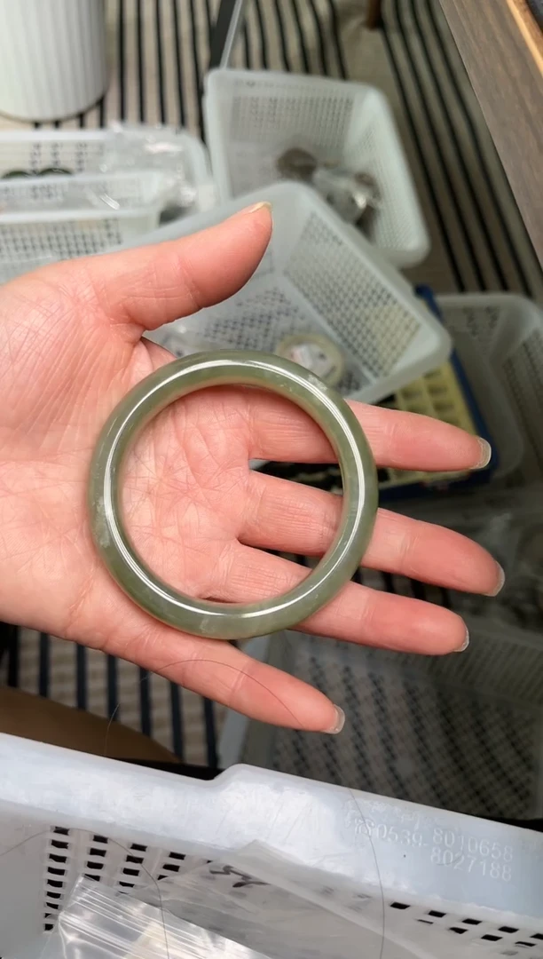 【闪购商品】和田玉手镯未镶嵌圈口99  R-13