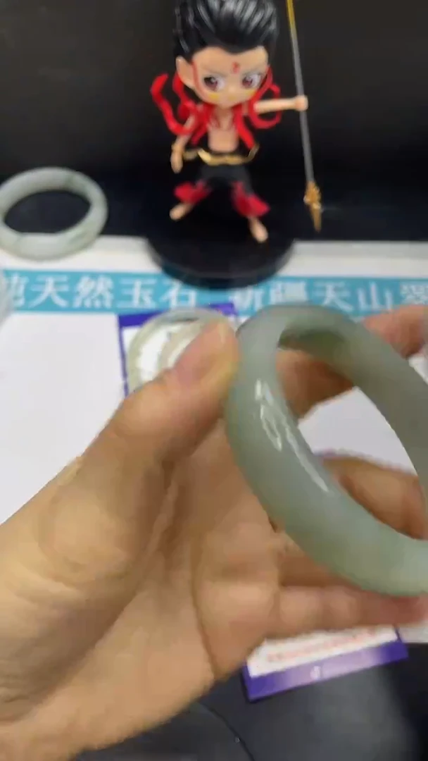 未镶嵌手镯石英质玉45