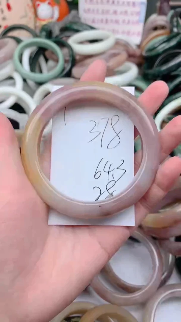 石英质玉手镯未镶嵌378