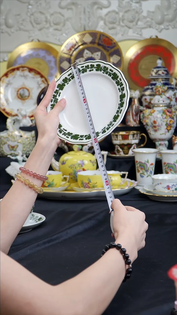 骨瓷婷婷中古器物如图所示66