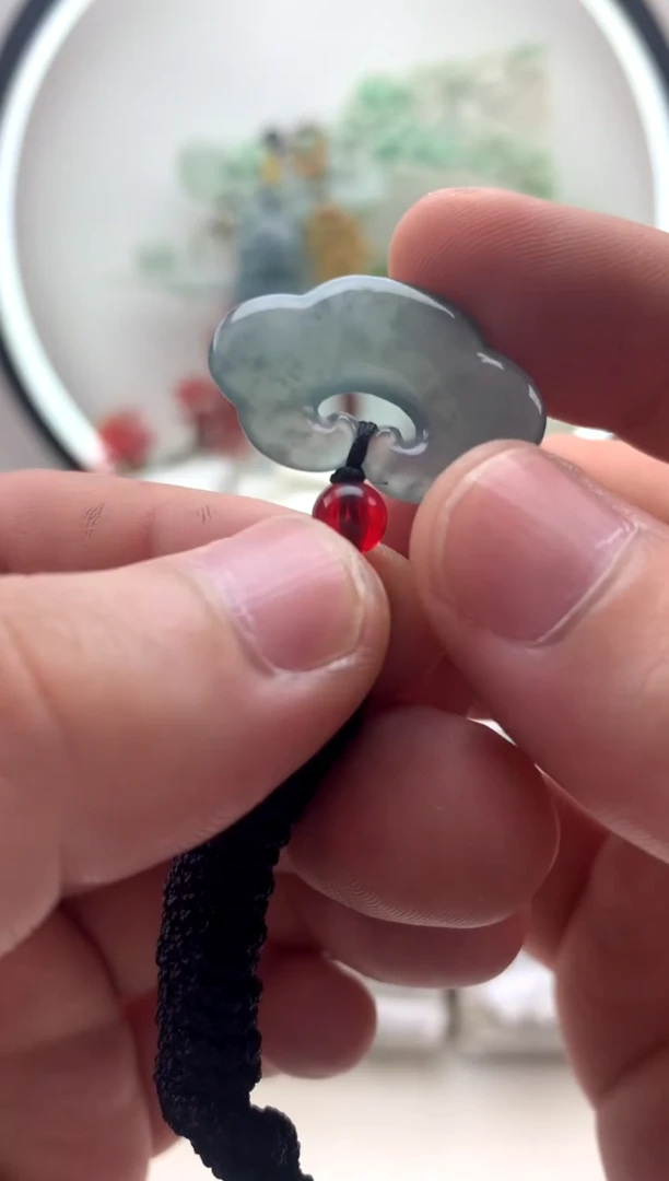 颈饰未镶嵌翡翠如意