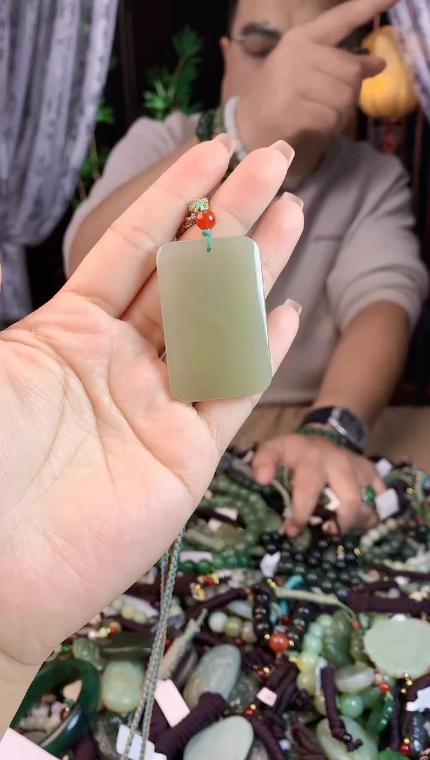 【闪购商品】和田玉挂件未镶嵌1