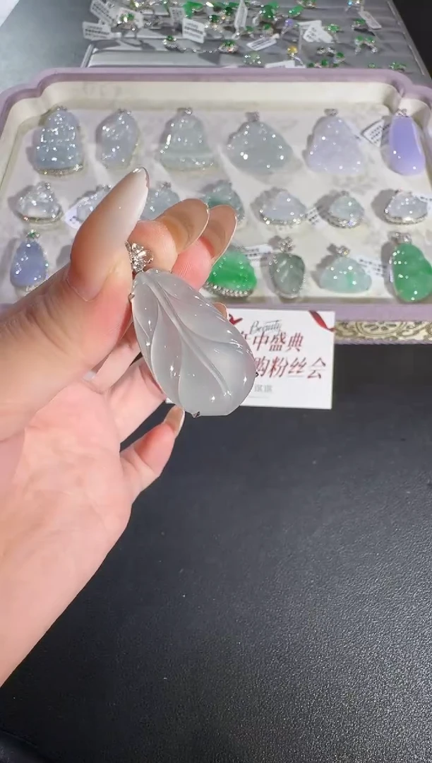 翡翠18K金镶嵌吊坠(不含链)【源头工厂】钻石镶嵌