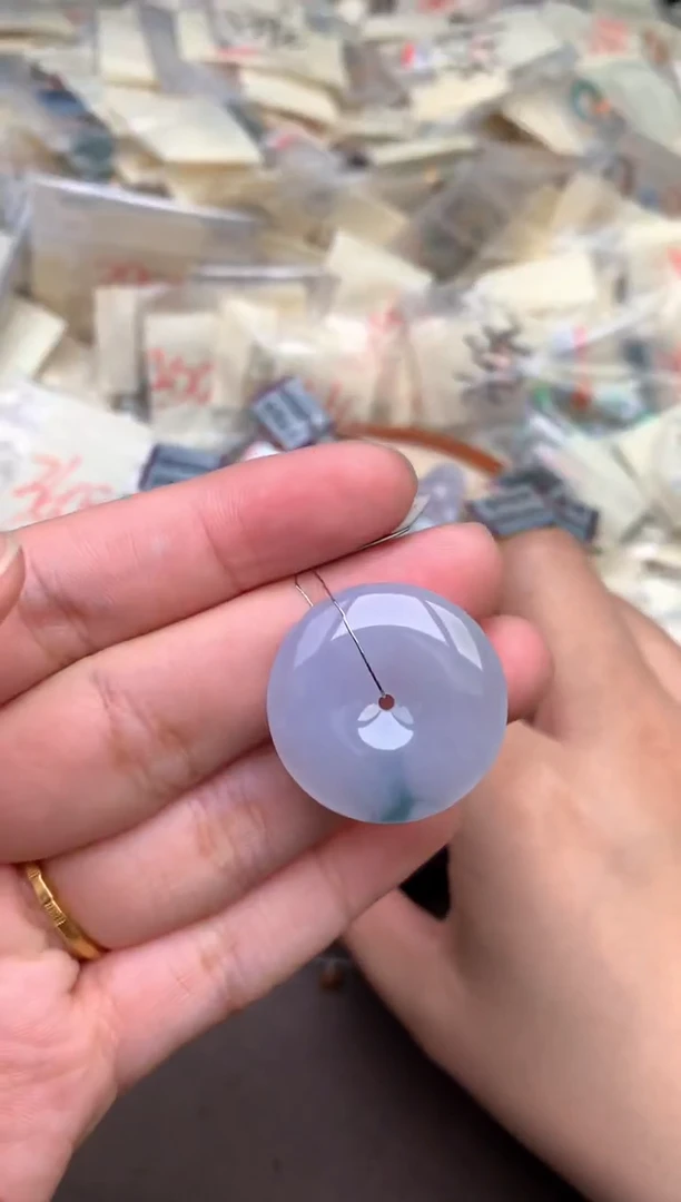 未镶嵌挂件翡翠  —