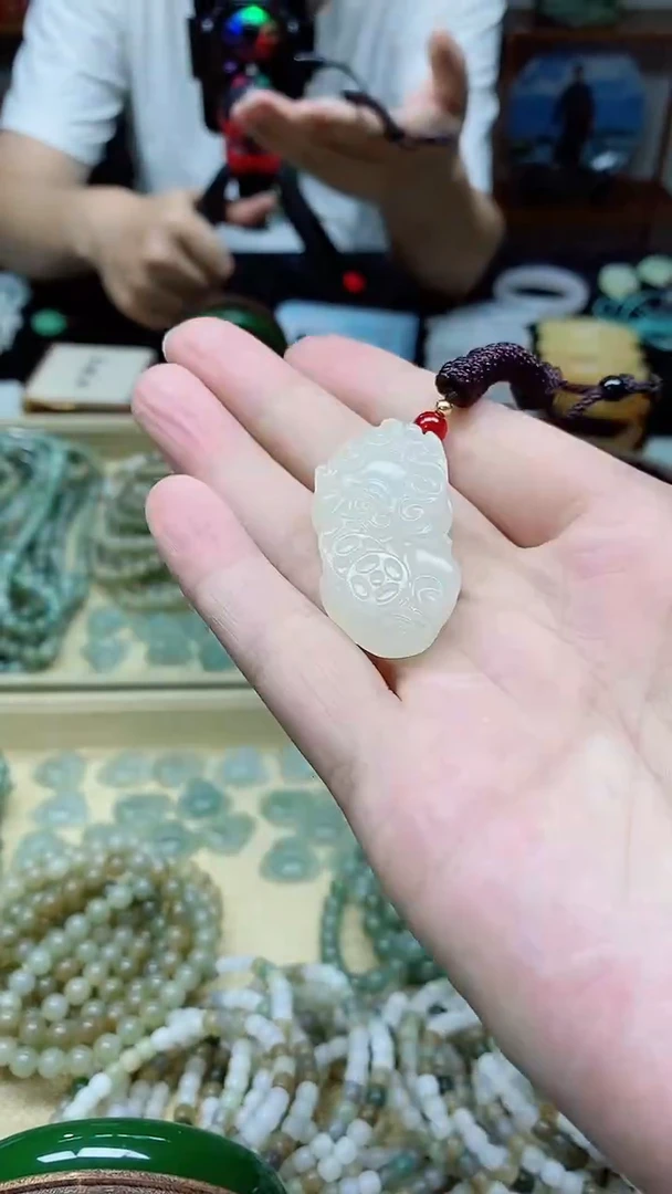 石英质玉貔貅未镶嵌222