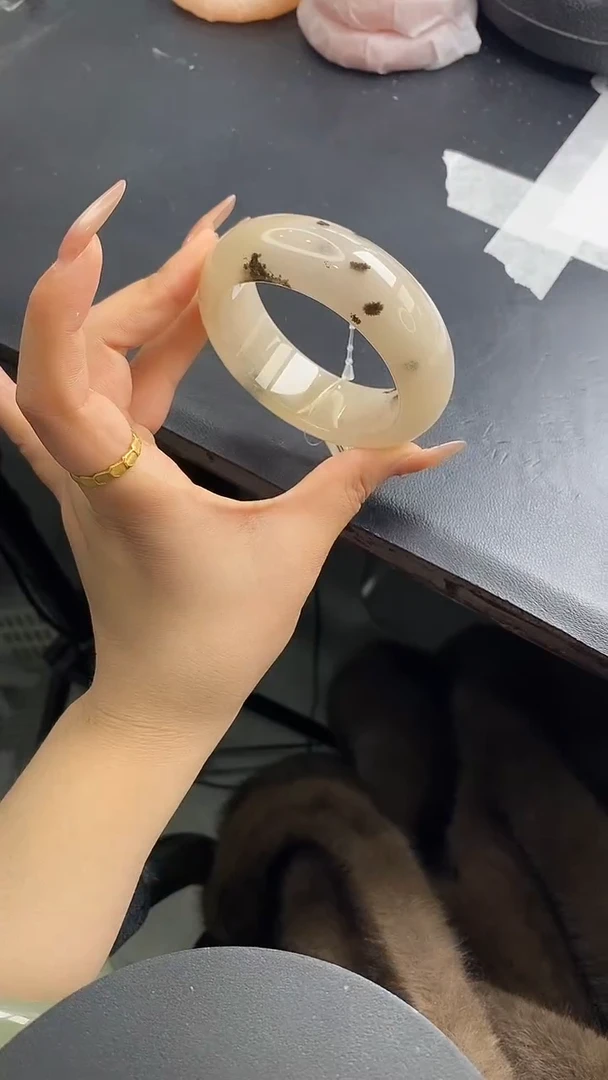 未镶嵌手镯石英质玉w62-HB58+