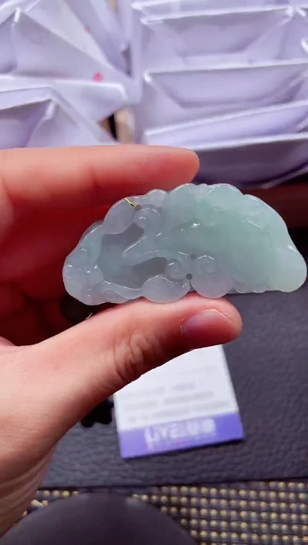 未镶嵌挂件翡翠000888