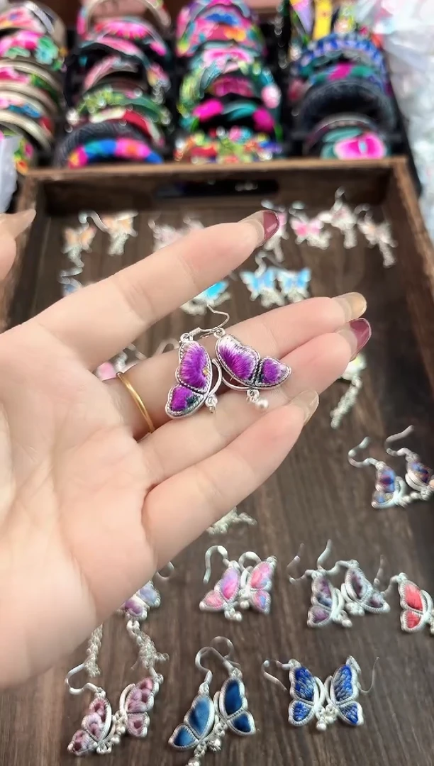 艺枝独绣手工饰品305