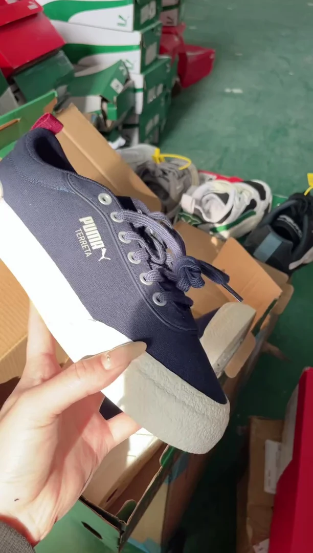 彪马时尚休闲运动鞋40M   AA39