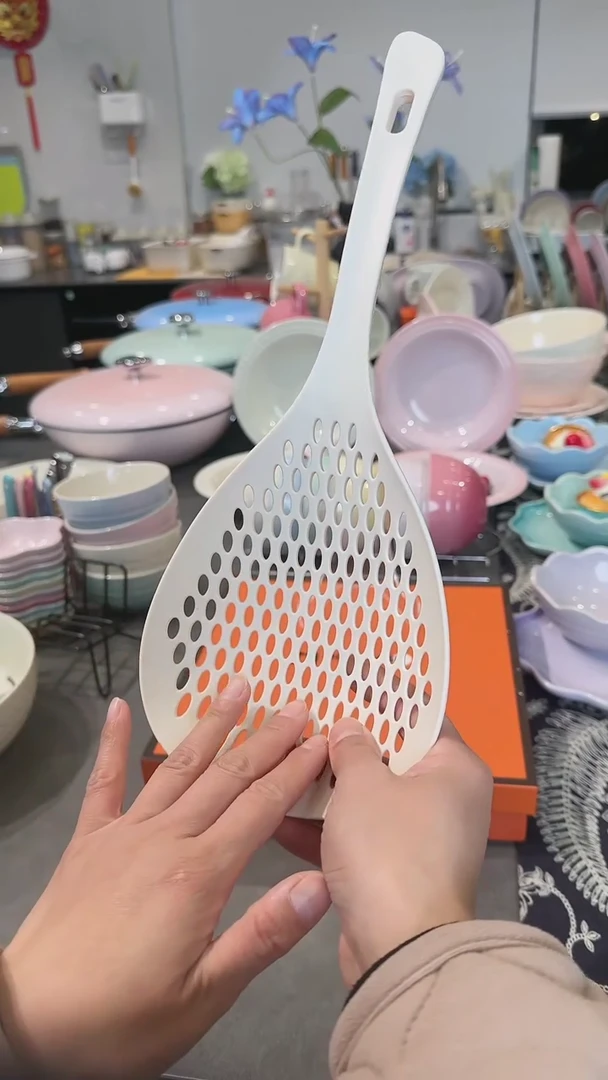 【闪购商品】瓷沥水勺34.5*13.5*4cm-霜白