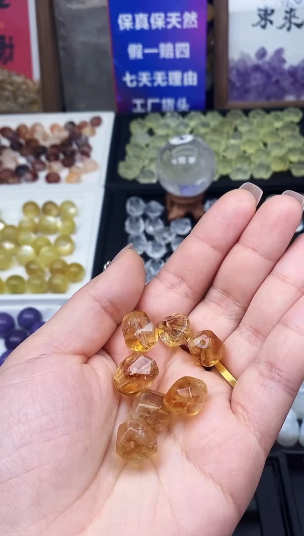 【闪购商品】水晶吊坠(不含链)未镶嵌22a多样性发其一/2.18/1个