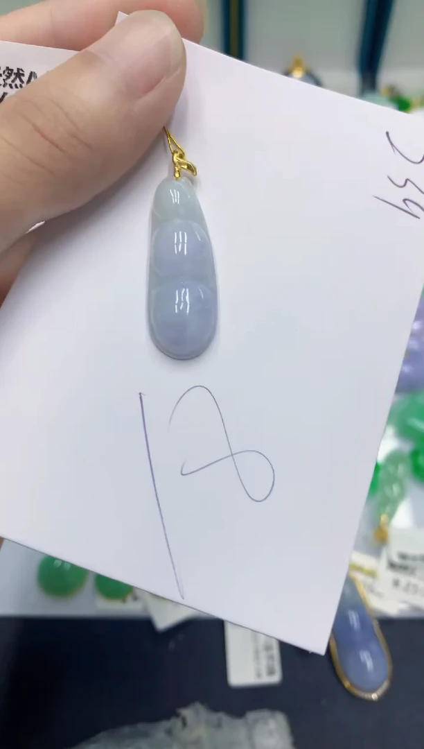 翡翠挂件未镶嵌111111111111