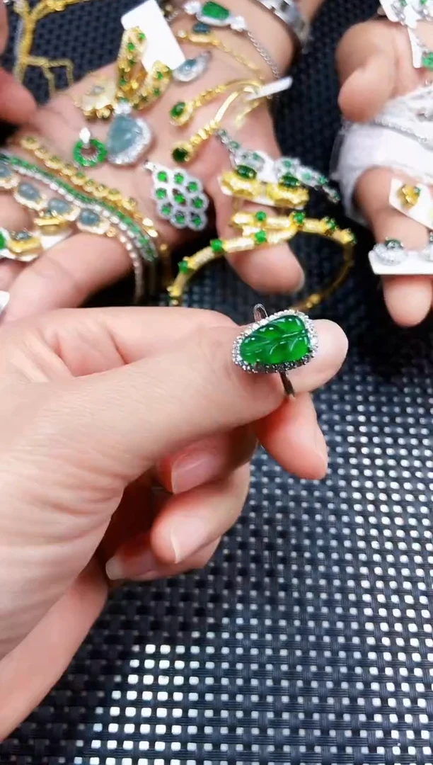 【闪购商品】翡翠戒指未镶嵌1111111111