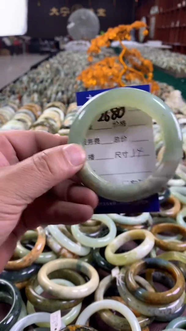 未镶嵌蛇纹石玉手镯2680