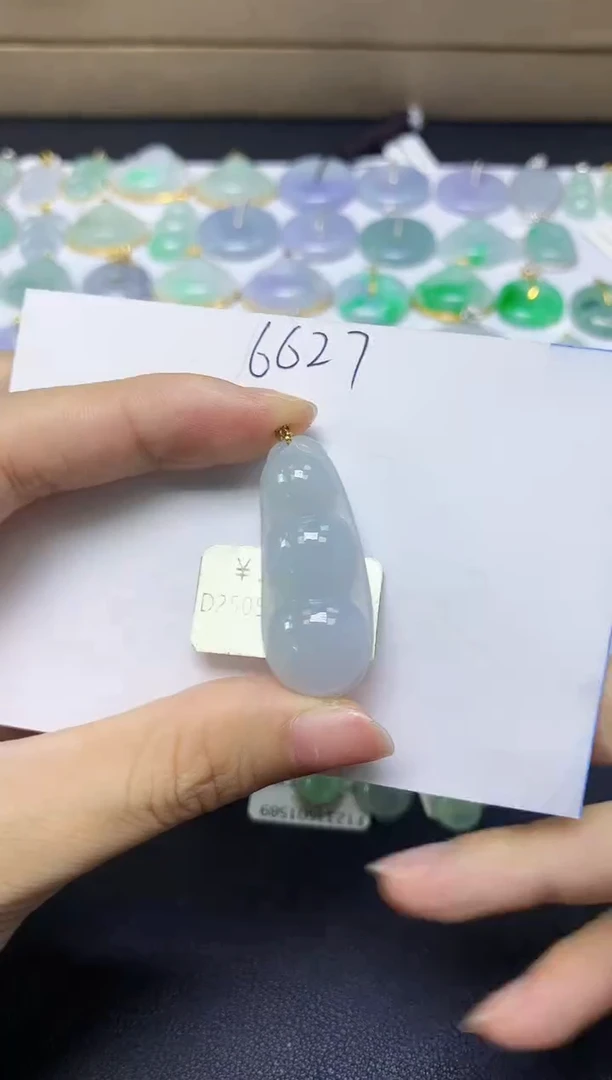 翡翠18K金镶嵌颈饰天然自然緬甸A貨翡翠