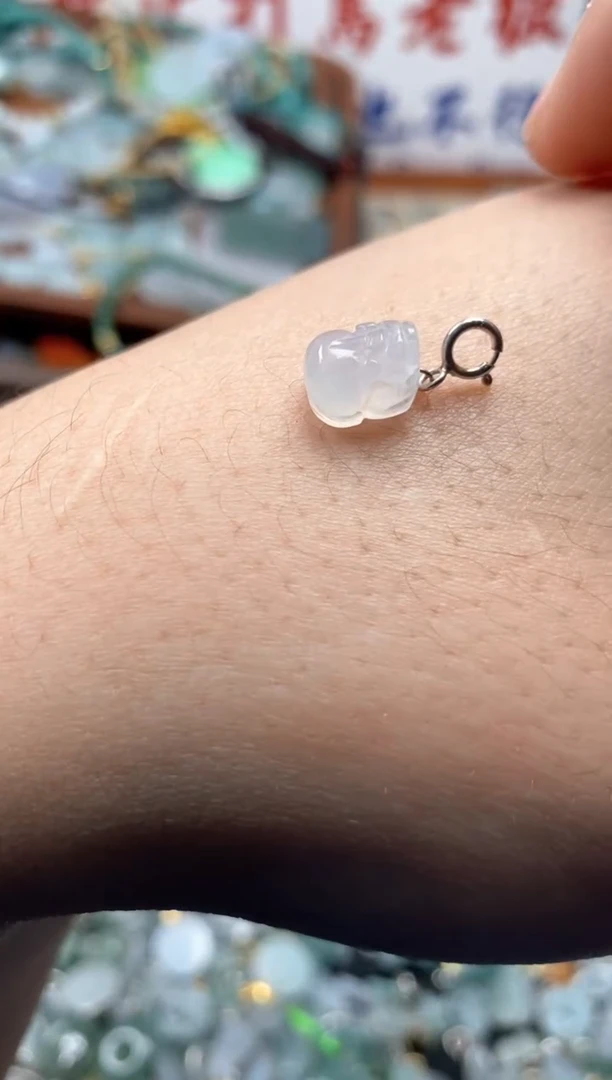 【闪购商品】翡翠颈饰未镶嵌哥哥