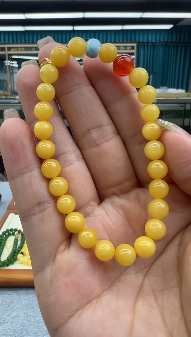 未镶嵌琥珀手链41秒拍号