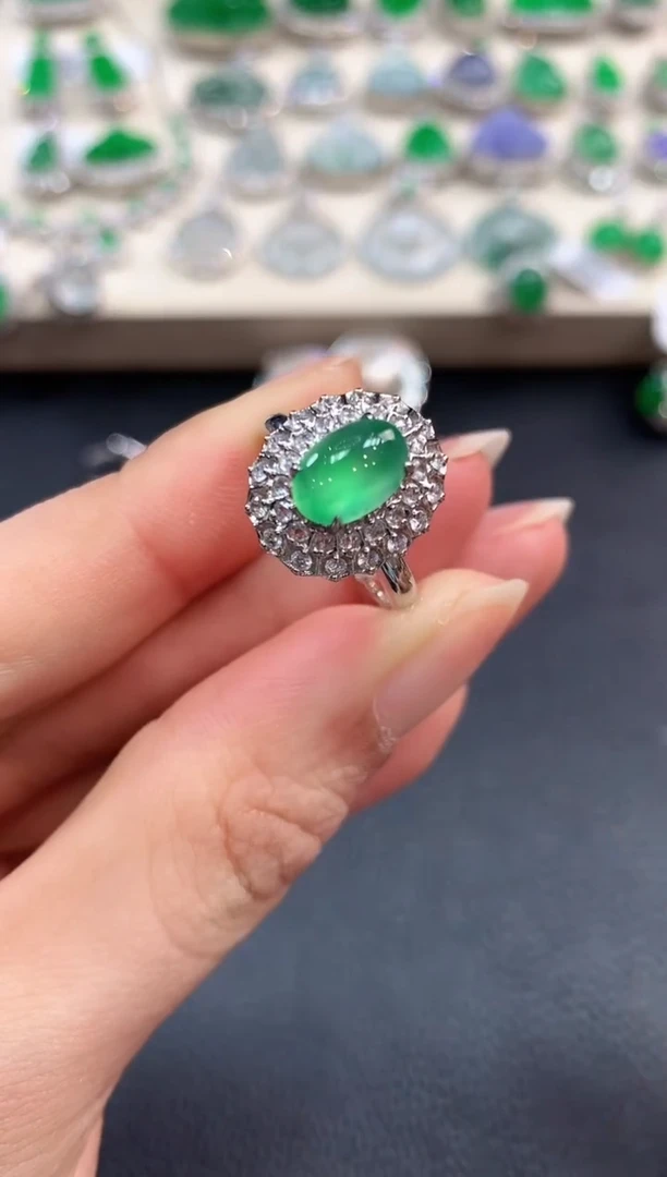 【闪购商品】翡翠戒指18K金镶嵌b120