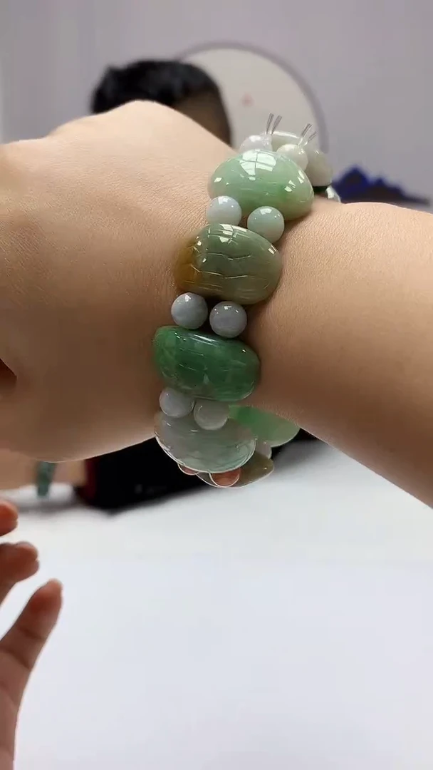 【闪购商品】定制翡翠未镶嵌4969ms-毛货手串156