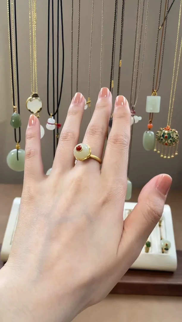 颈饰银S925镶嵌和田玉和田玉戒指