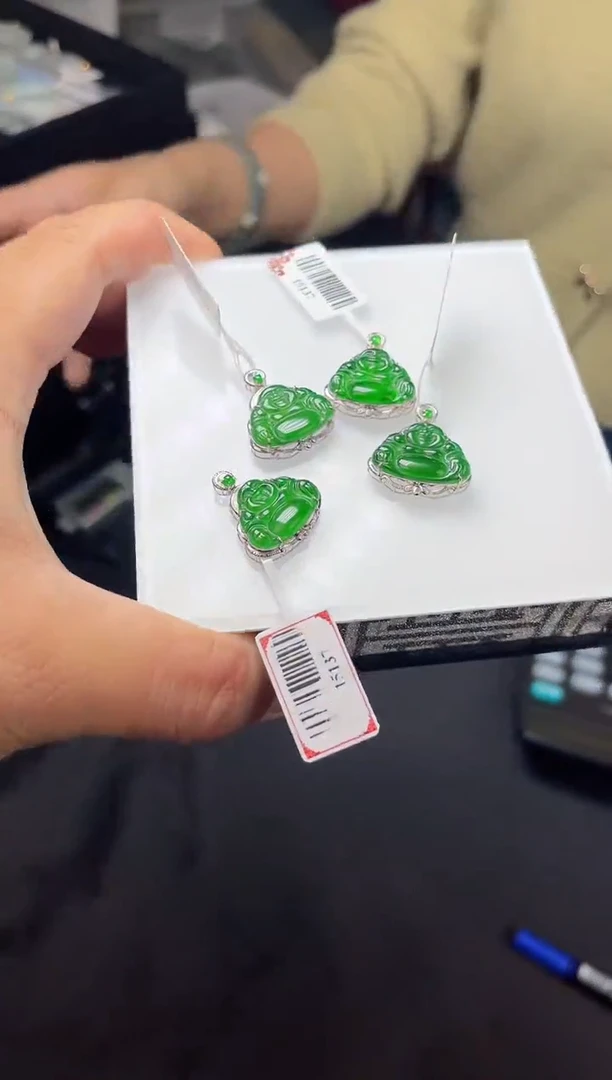 颈饰18K金镶嵌翡翠15137天然翡翠A货【佛公】多样性发一个