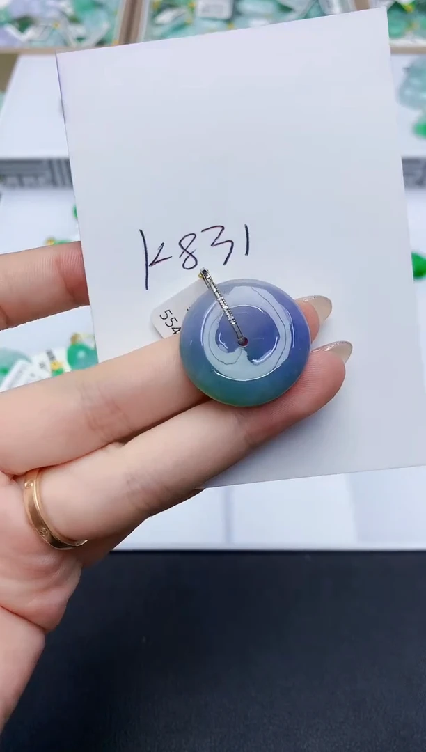 翡翠18K金镶嵌颈饰天然缅甸A货翡翠