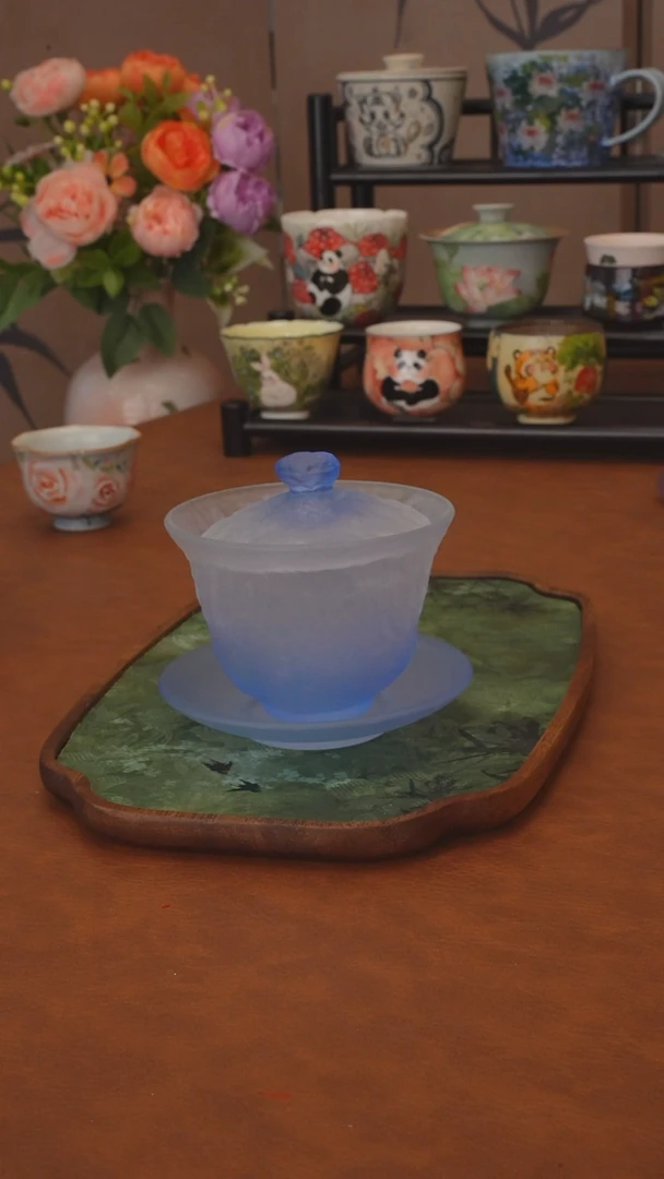 蓝色琉璃三才盖碗
