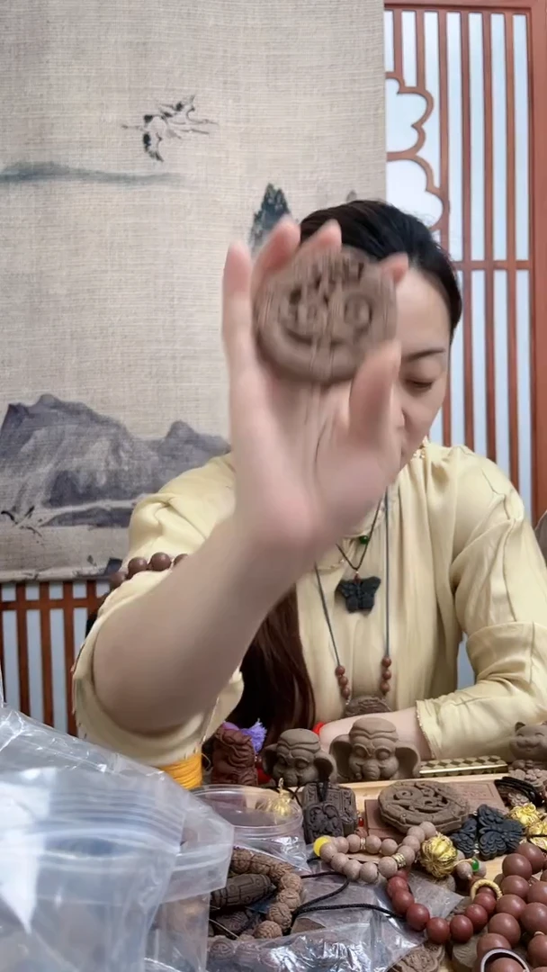 泥塑仿古大龙牌香方