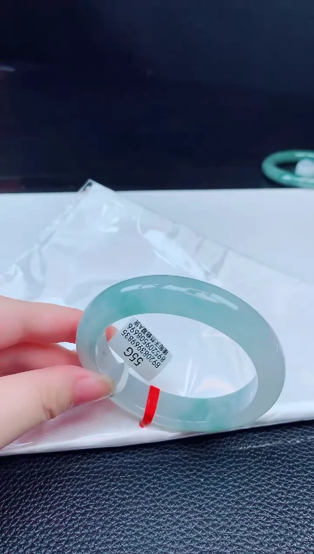 翡翠手镯未镶嵌缅甸天然翡翠A货手镯