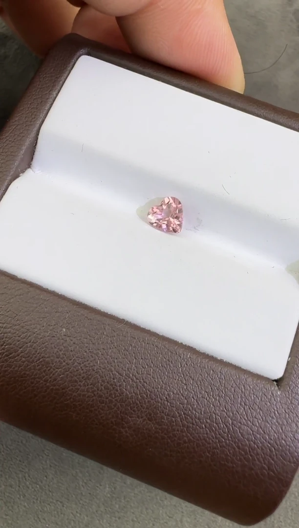 【闪购商品】碧玺珠宝奇石未镶嵌一颗