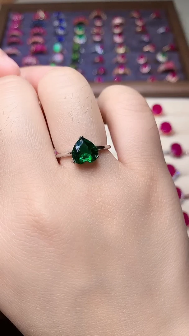 【闪购商品】透辉石戒指银S925镶嵌0000