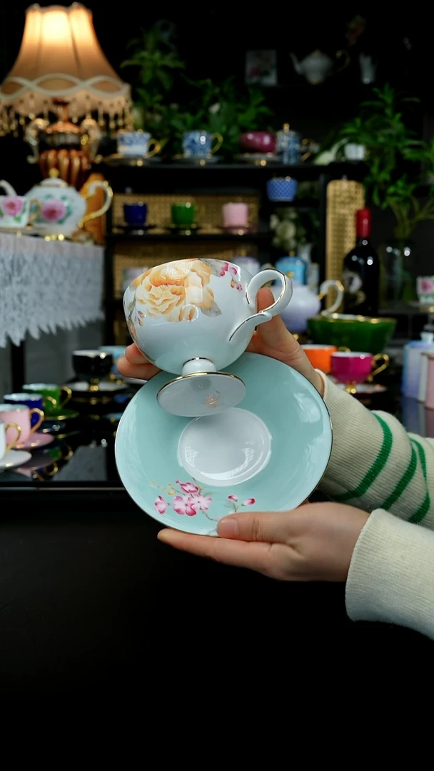 牡丹杯碟、、、、、、、、