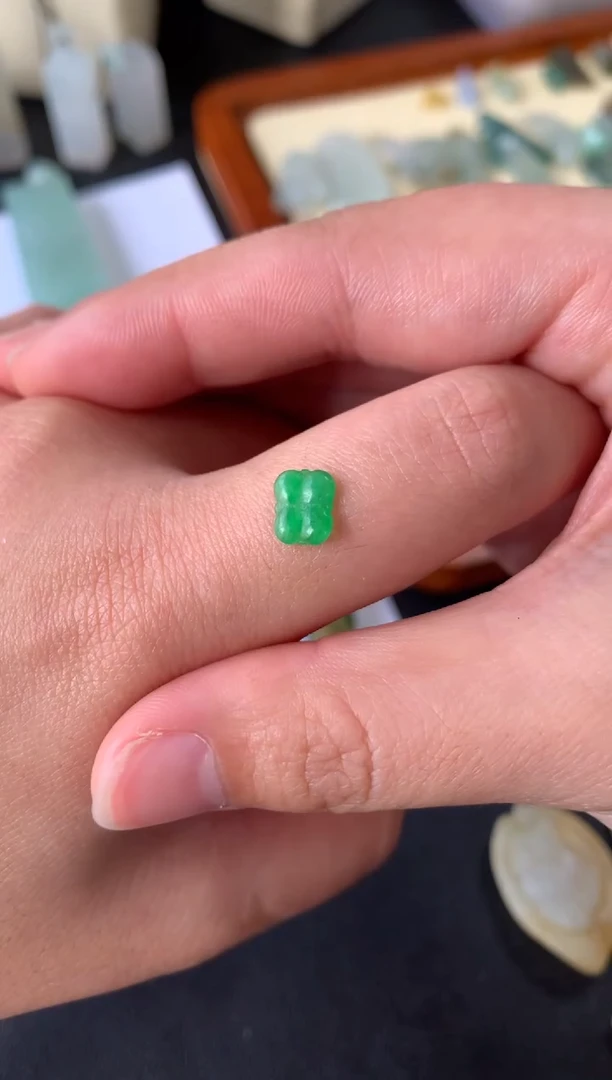 【闪购商品】定制翡翠未镶嵌翡翠