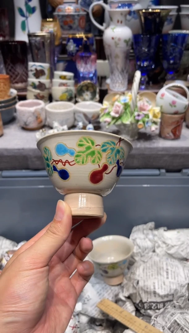 瓷片高脚手绘葫芦杯