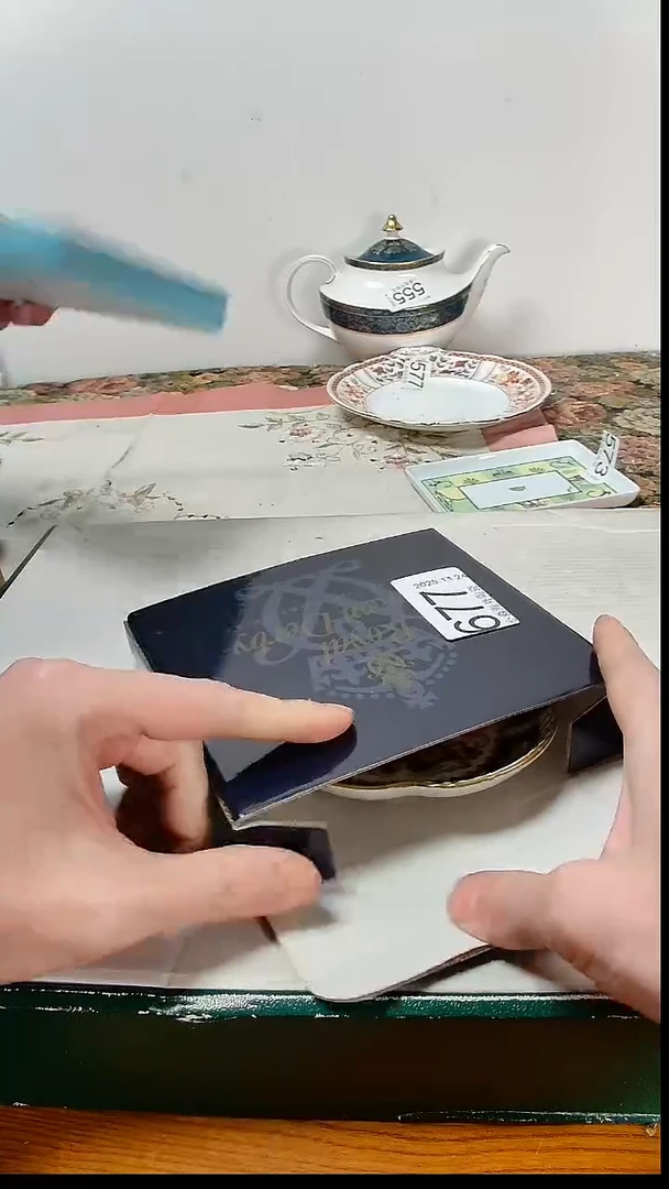 瓷片?**朝小淼海外陶瓷工艺品