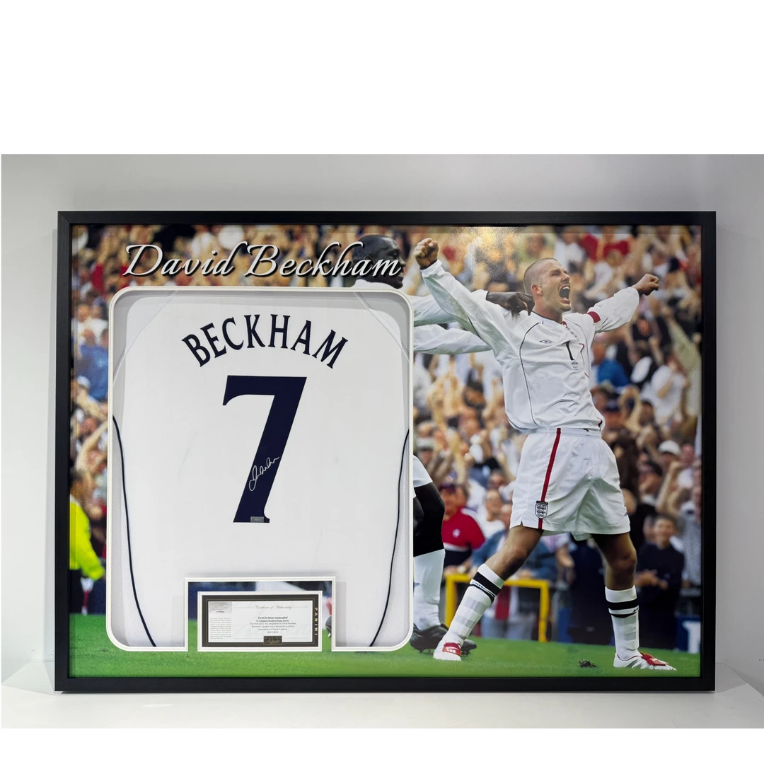 贝克汉姆亲签02英格兰主场复古球衣（PANINI证书）