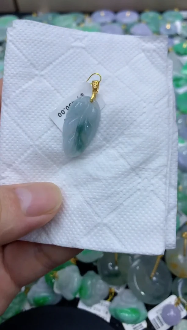 颈饰未镶嵌翡翠天然缅甸翡翠A货