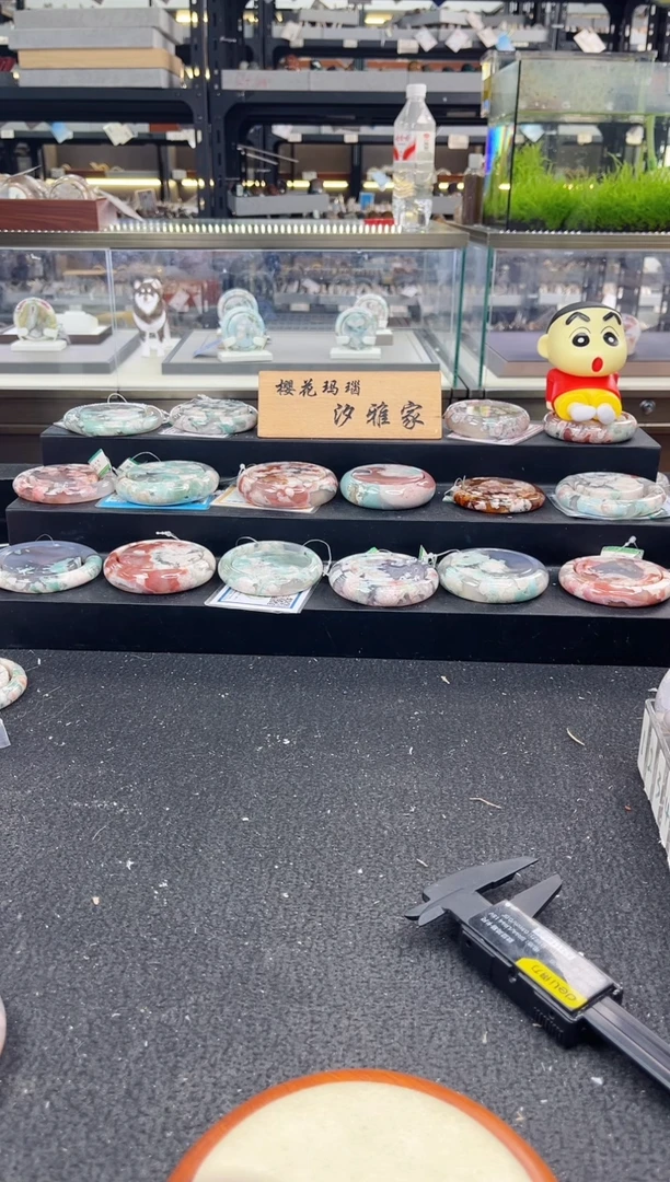 未镶嵌手镯石英质玉六*六圈口（赠品镯心）
