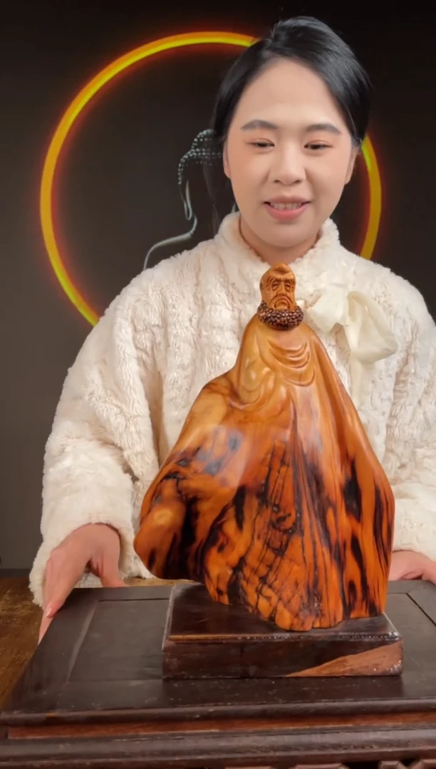 柏木（崖柏）手工摆件,先抢先得! 编号:243