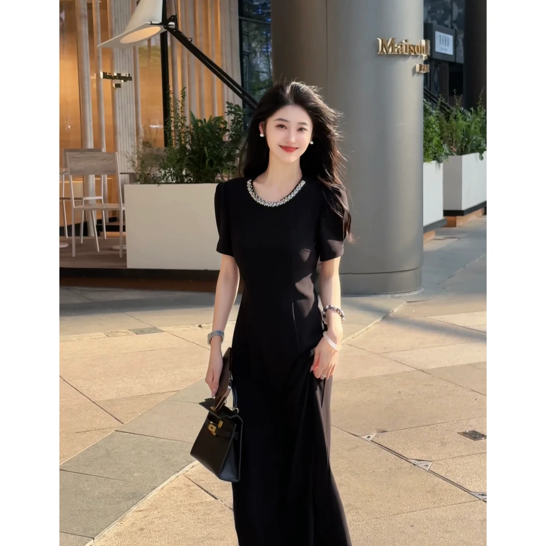 【南萱】【极简主义】夏季高级感气质赫本风黑色短袖连衣裙4XLXZ3680