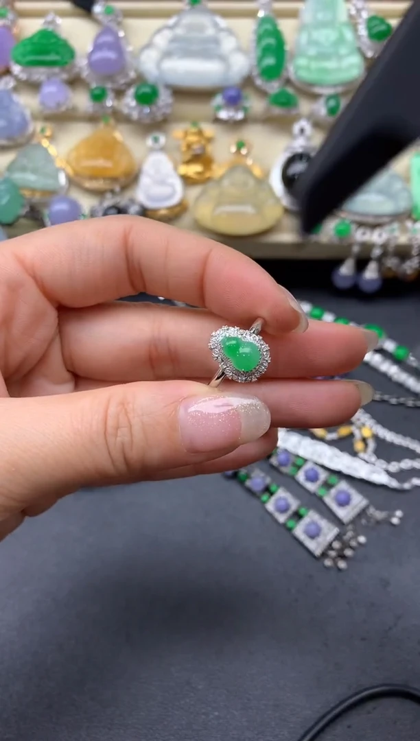 【闪购商品】翡翠戒指18K金镶嵌147-中国好珍宝